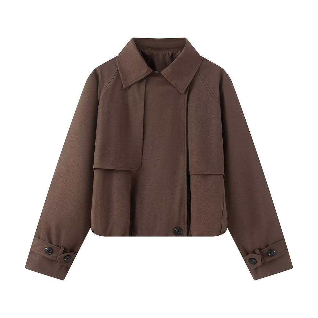 Chaqueta corta de cuello polo con botones