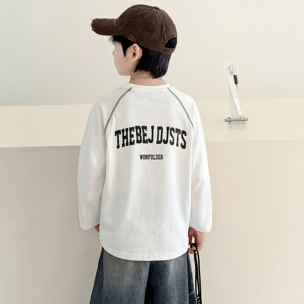 Camiseta infantil blanca de manga larga y cuello redondo