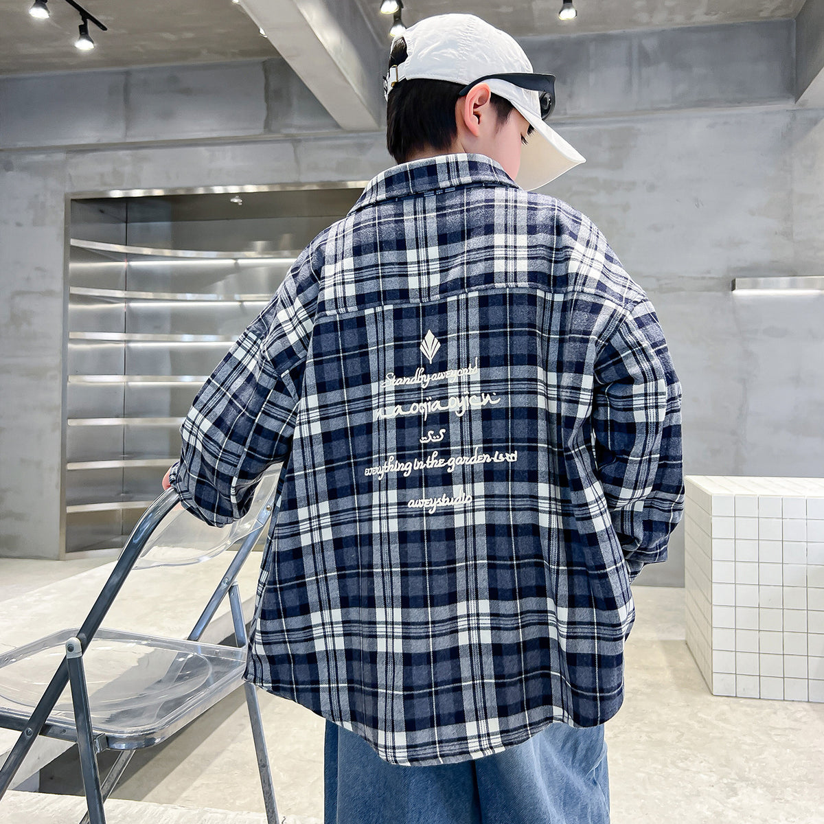 Sobrecamisa infantil de cuadros y manga larga