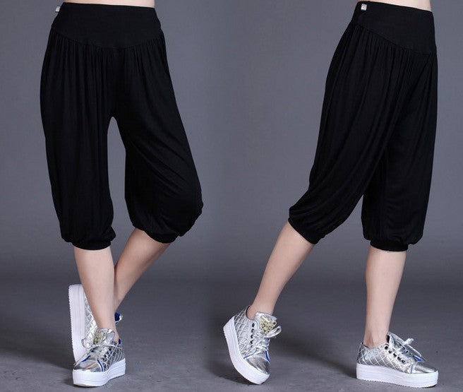 Pantalón deportivo holgado tipo bombacho para mujer