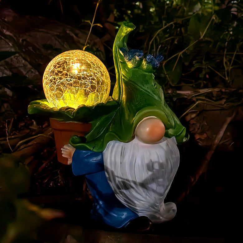 Figura de gnomo con luz solar para jardín
